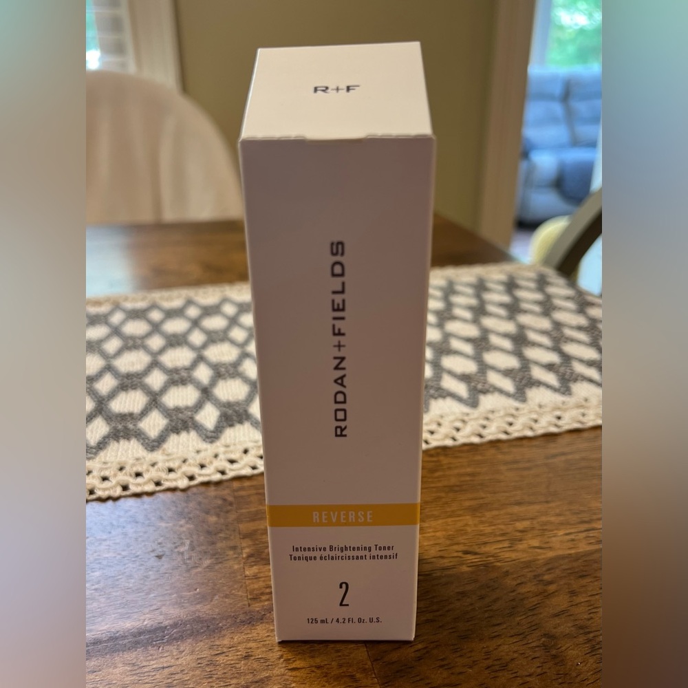 Rodan and Fields Reverse Intensive Brightening Toner